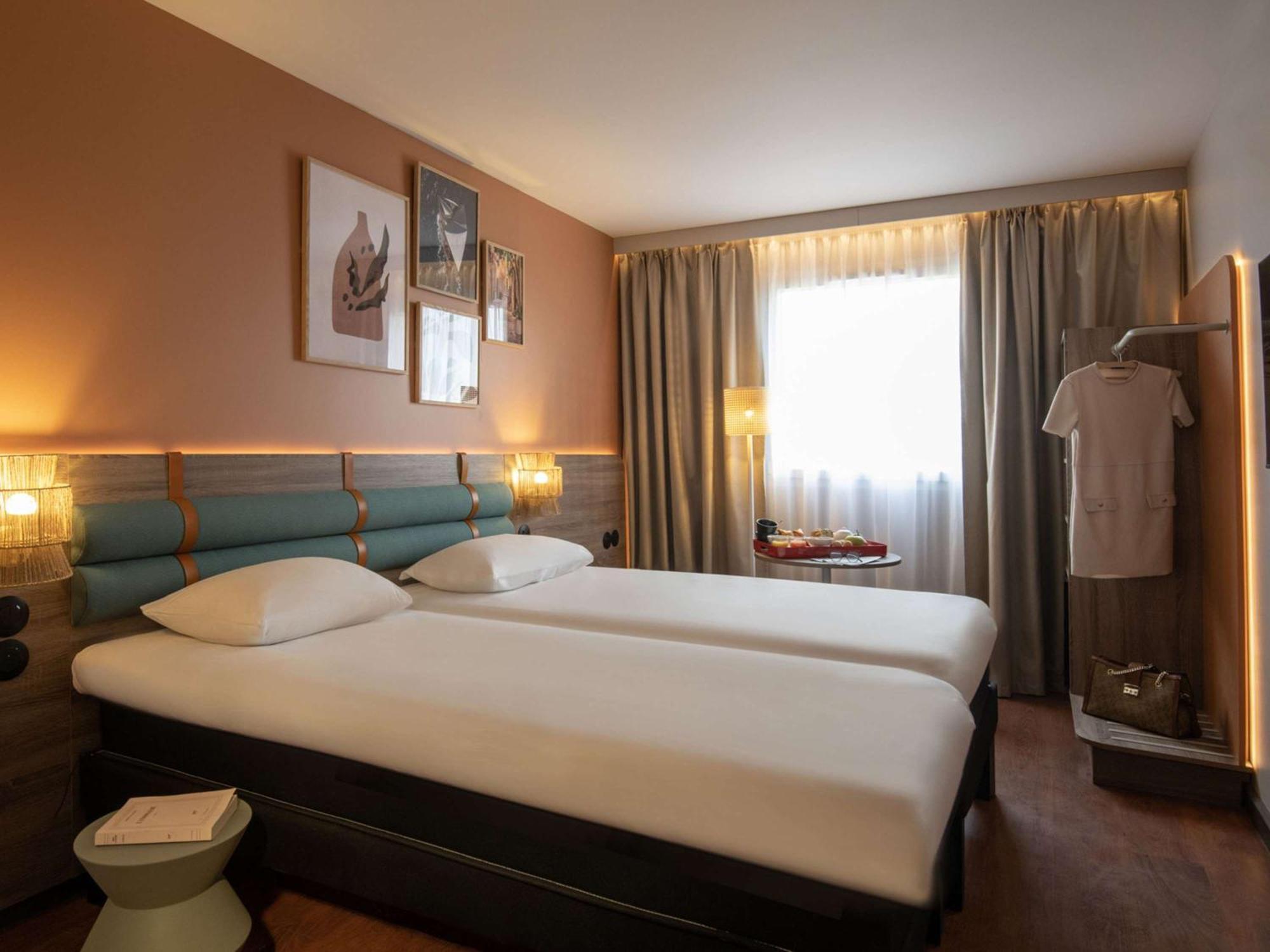 Hotel ibis Golfe de Saint-Tropez Cogolin Exterior foto