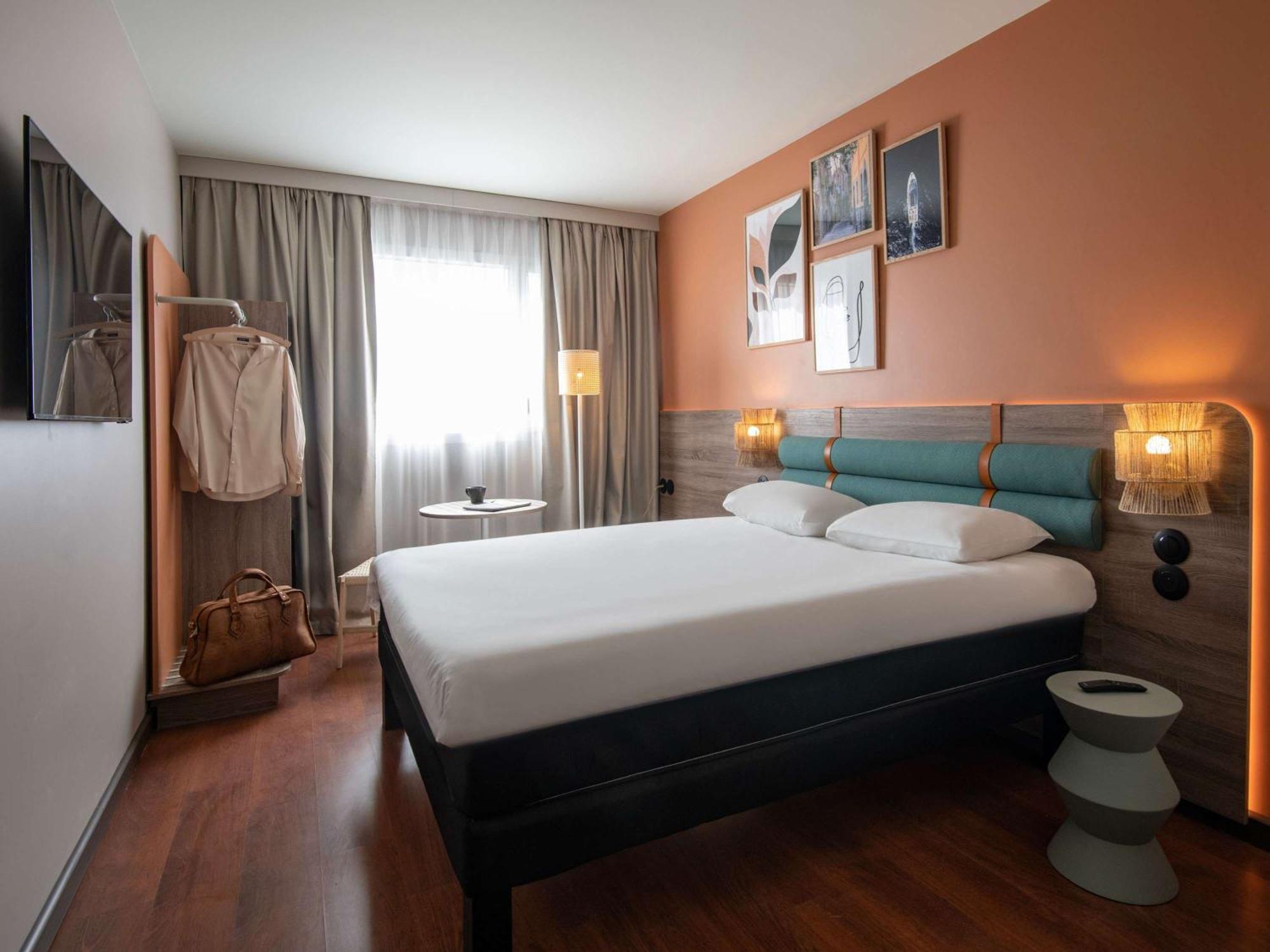 Hotel ibis Golfe de Saint-Tropez Cogolin Exterior foto