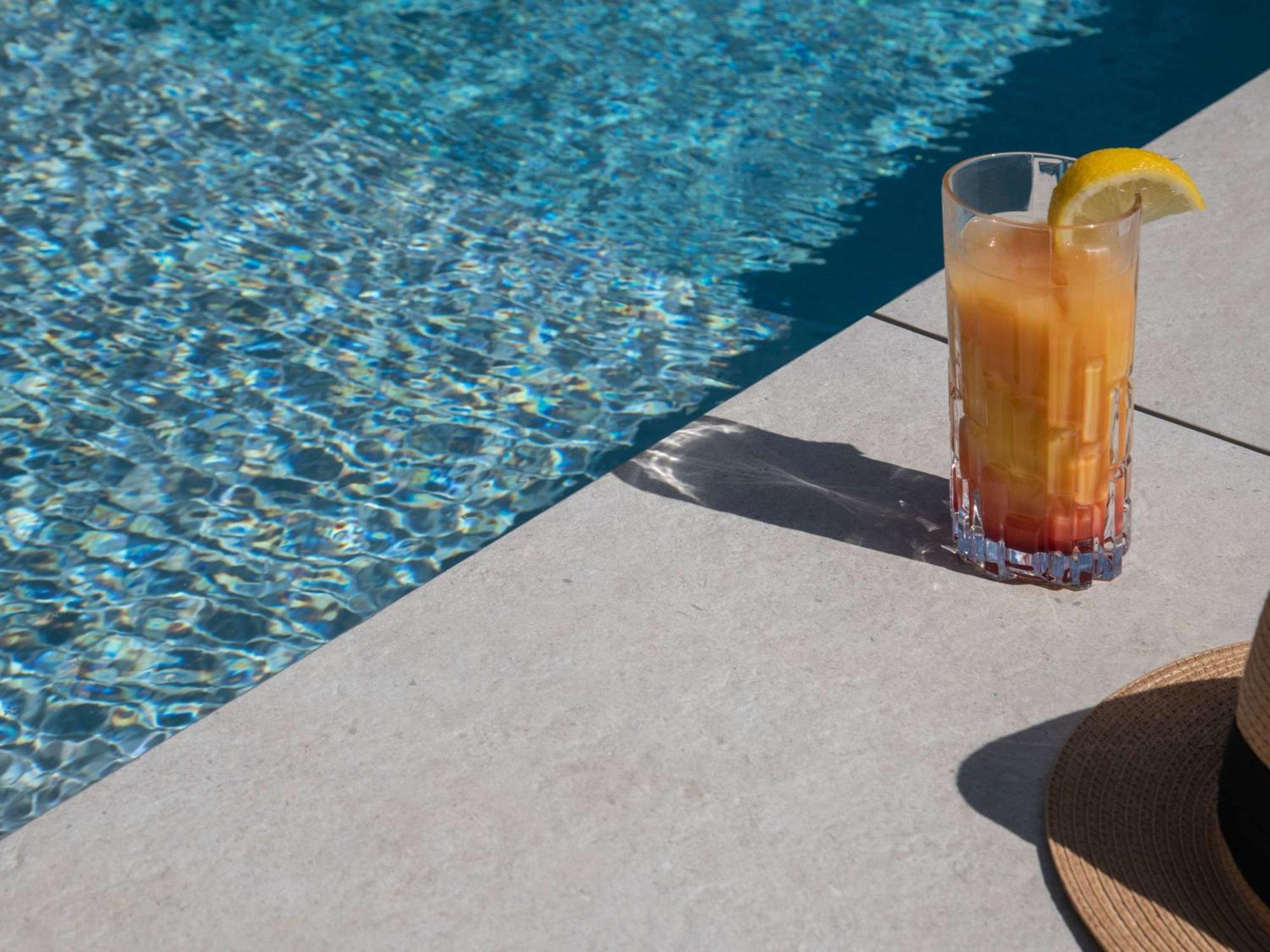 Hotel ibis Golfe de Saint-Tropez Cogolin Exterior foto